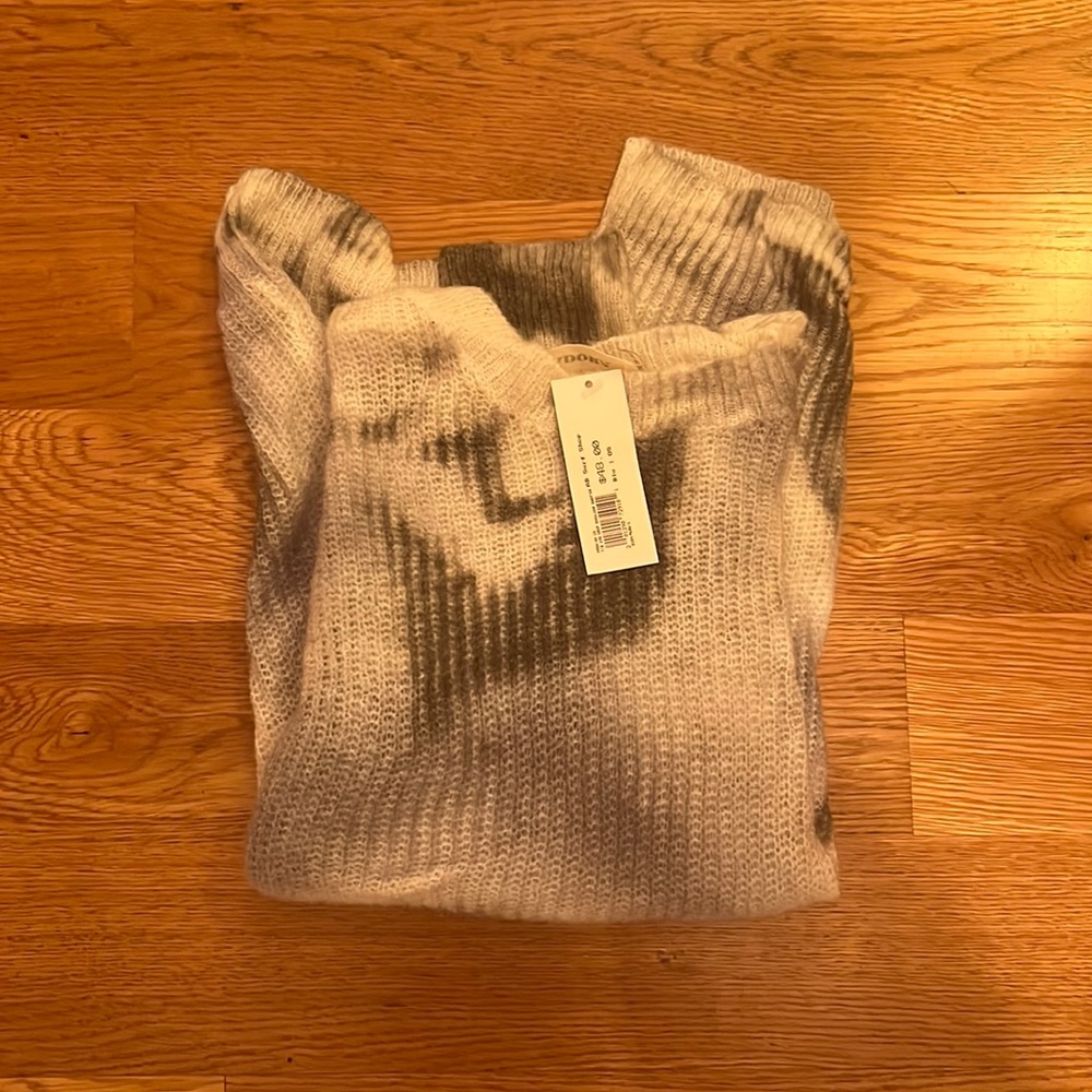 Adora sweater size small